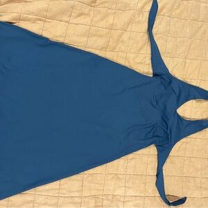 Elegant Black Sleeveless Halter Dress